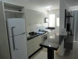 #1025 - Apartamento para Locação em Bombinhas - SC - 2
