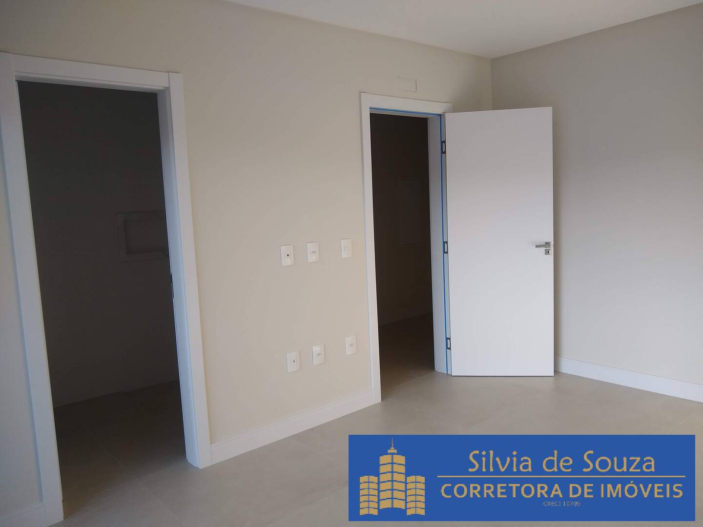 Apartamento à venda com 3 quartos, 221m² - Foto 5