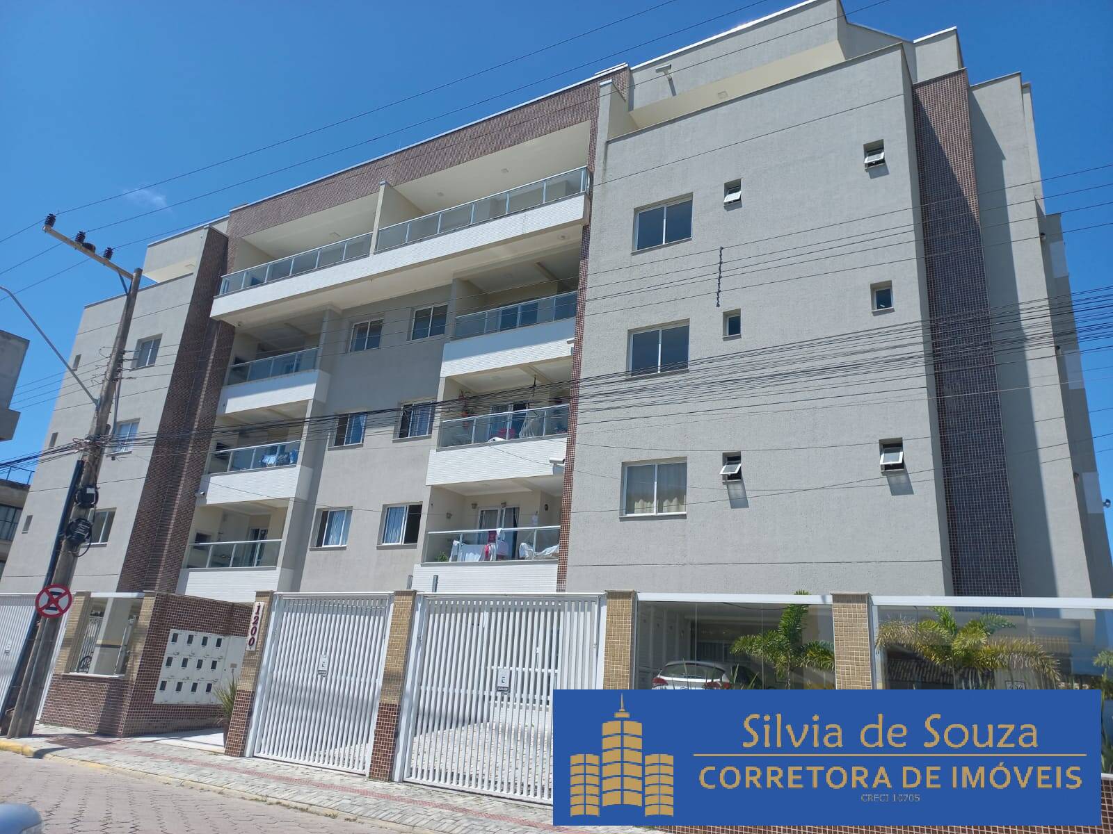 Apartamento à venda com 2 quartos, 70m² - Foto 2