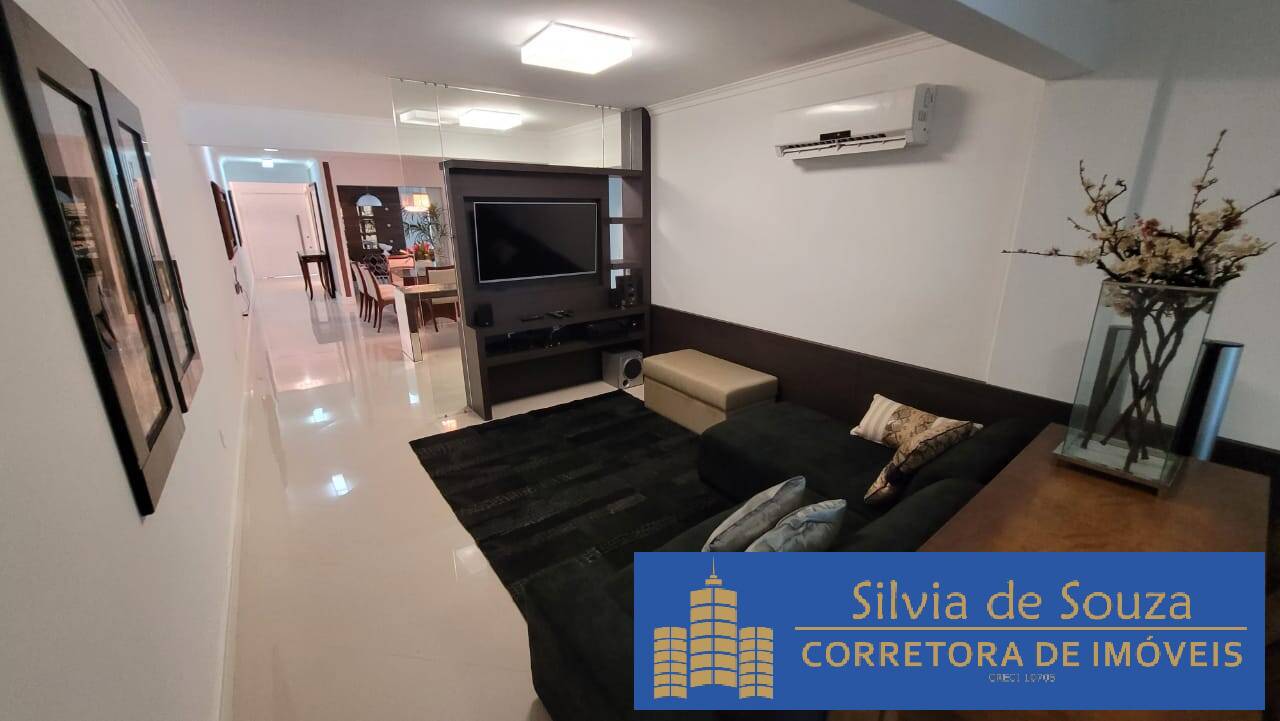 Apartamento à venda com 3 quartos, 220m² - Foto 13