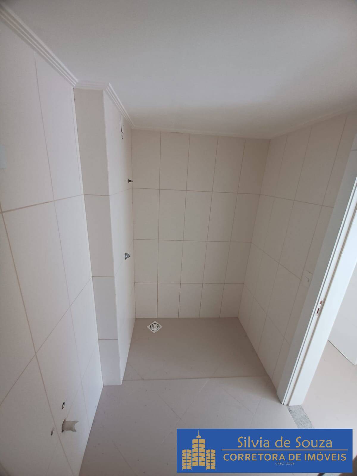 Apartamento à venda com 3 quartos, 180m² - Foto 30