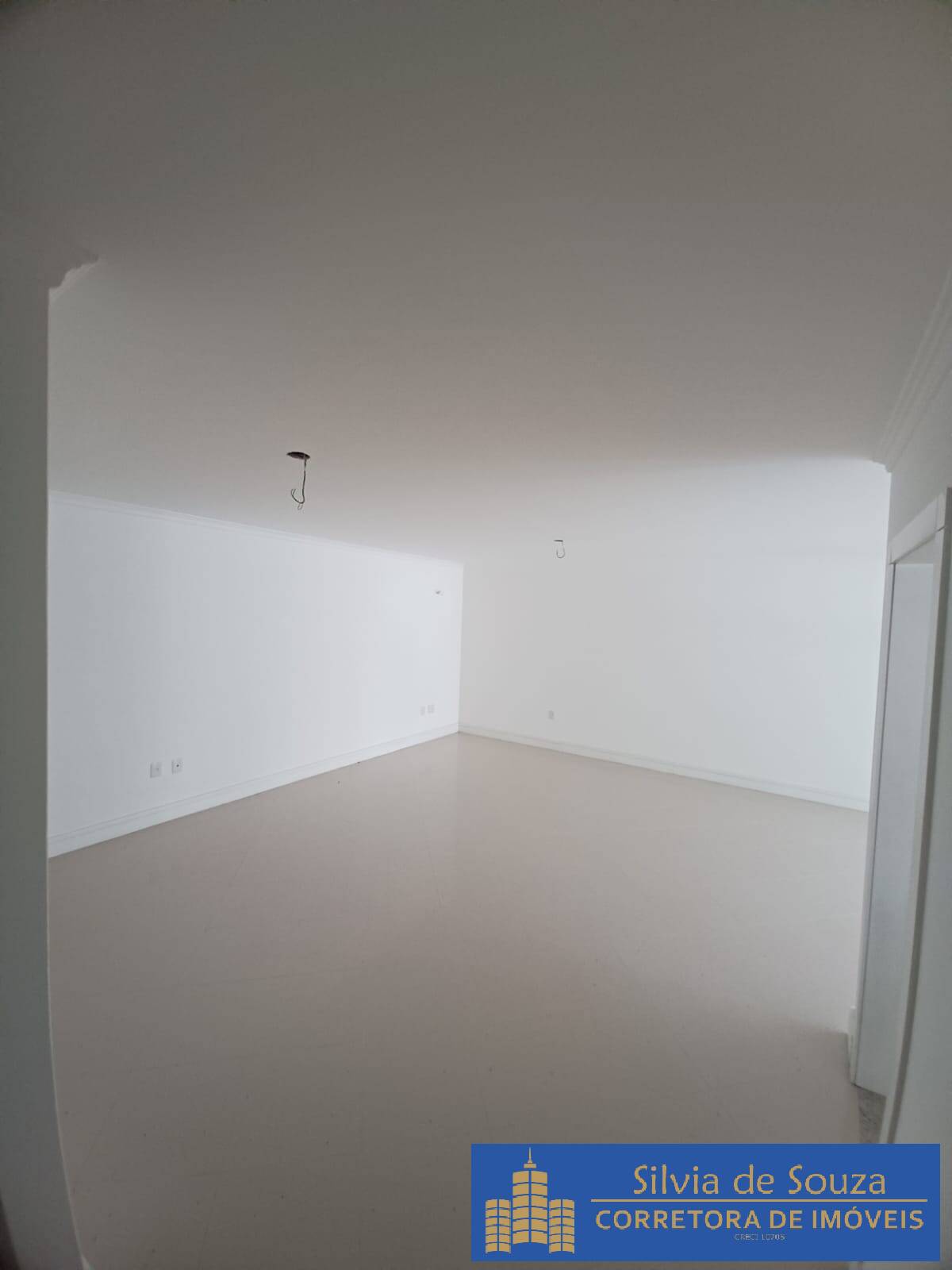 Apartamento à venda com 3 quartos, 180m² - Foto 35