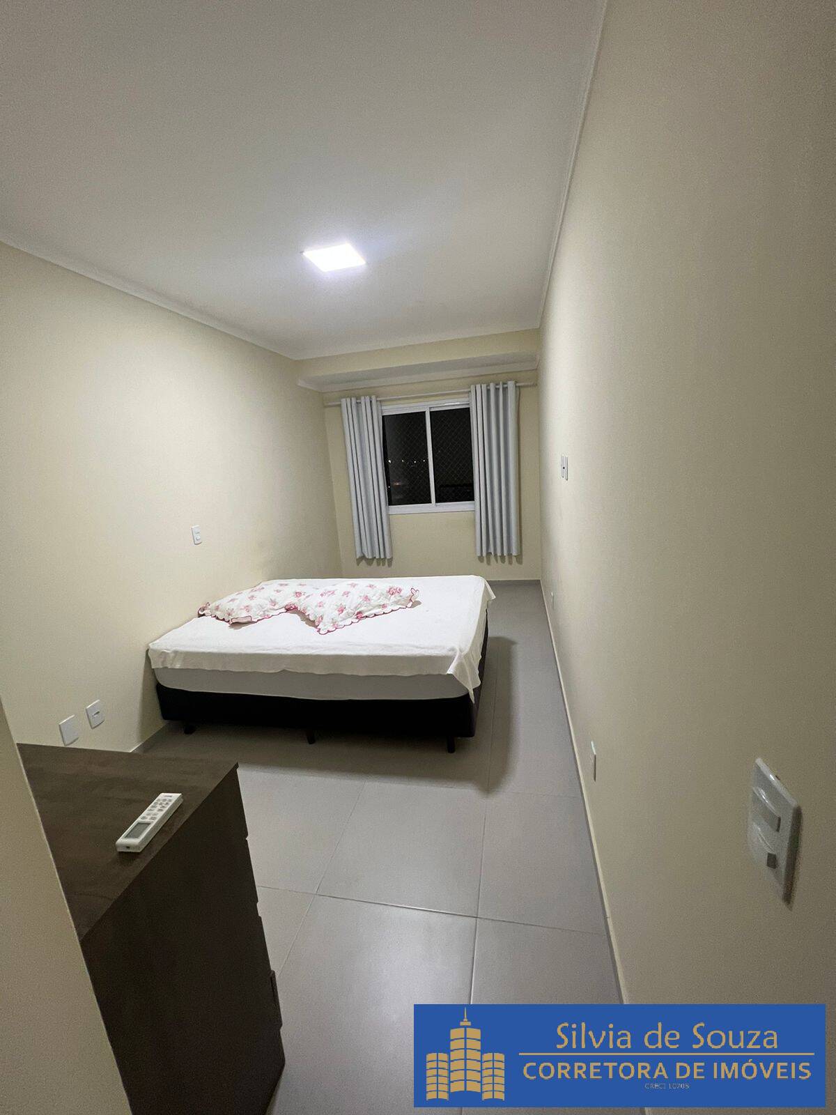 Apartamento à venda com 2 quartos, 70m² - Foto 22