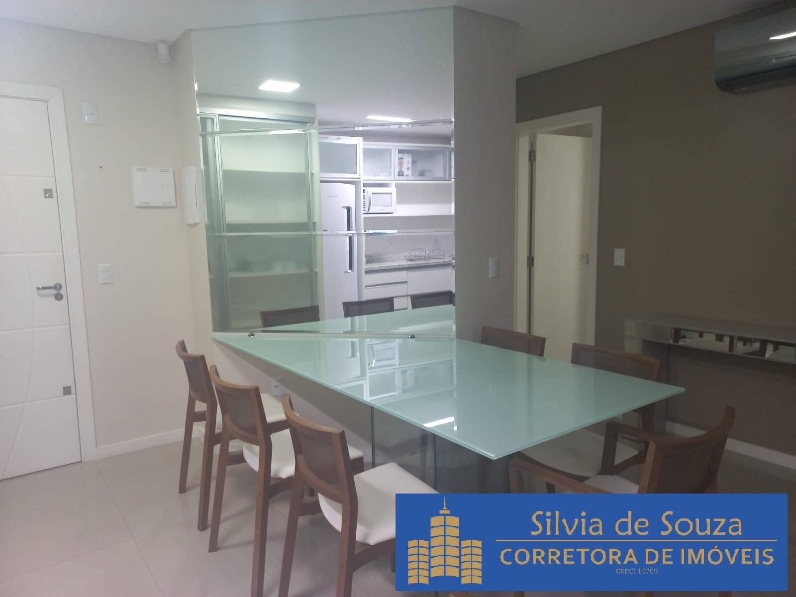 Apartamento à venda com 3 quartos, 100m² - Foto 2