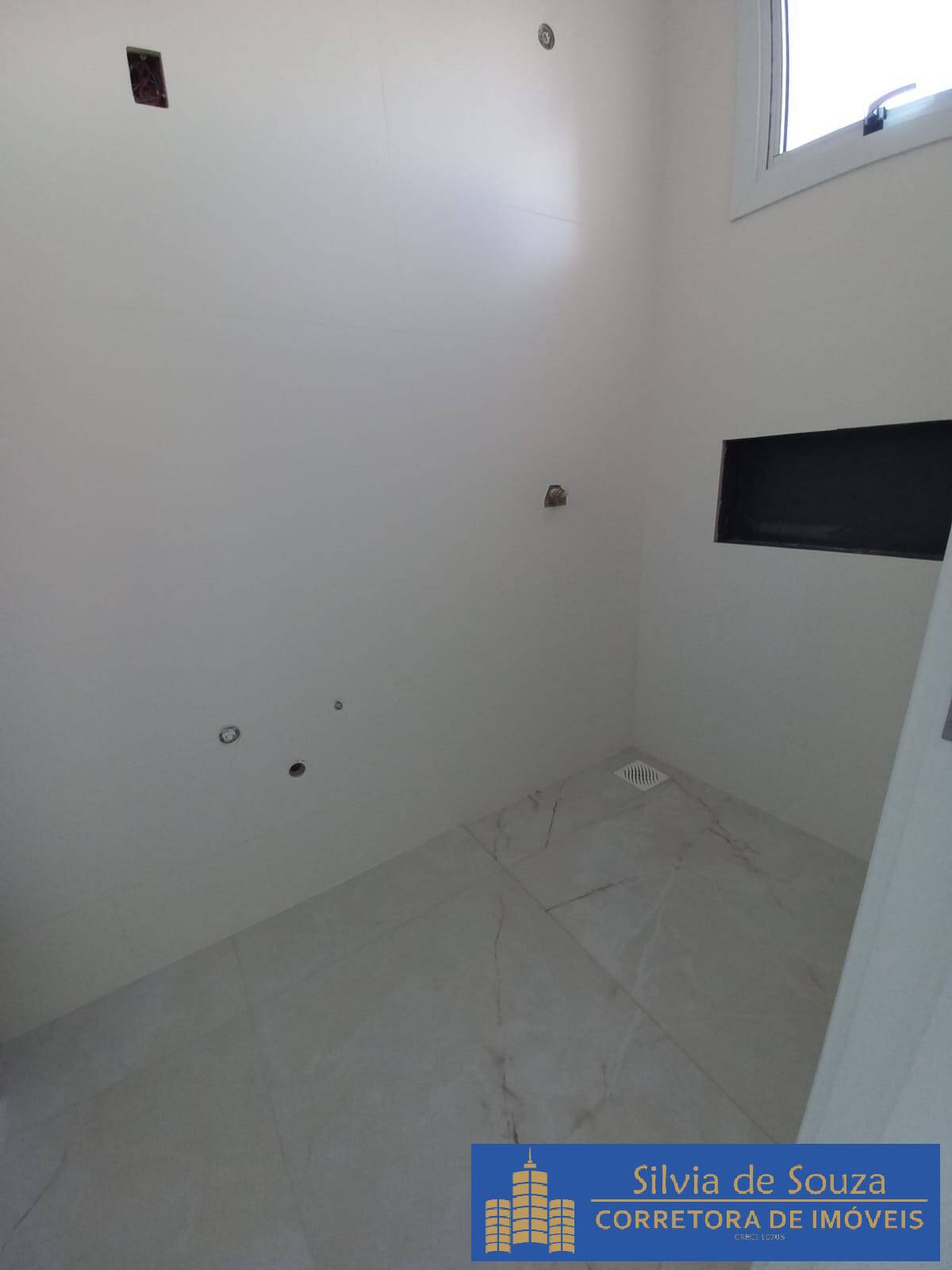 Apartamento à venda com 3 quartos, 121m² - Foto 17