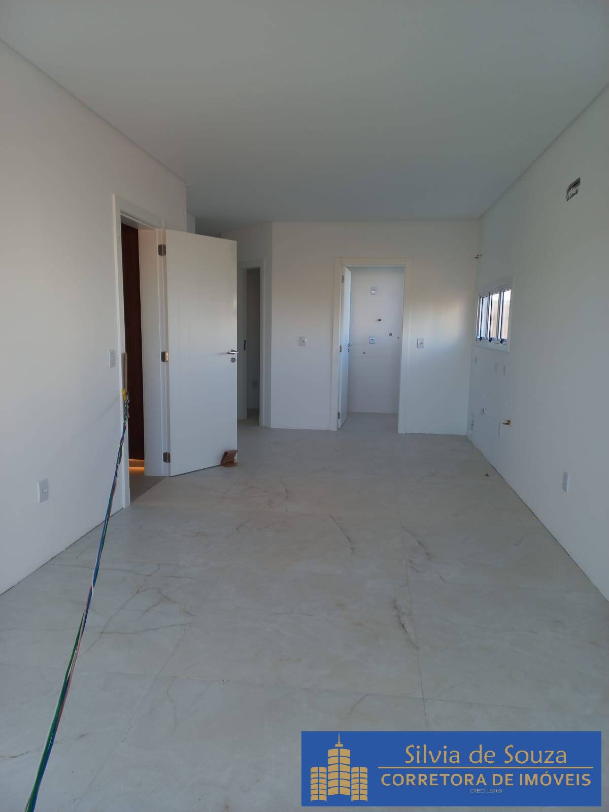 Apartamento à venda com 3 quartos, 121m² - Foto 7