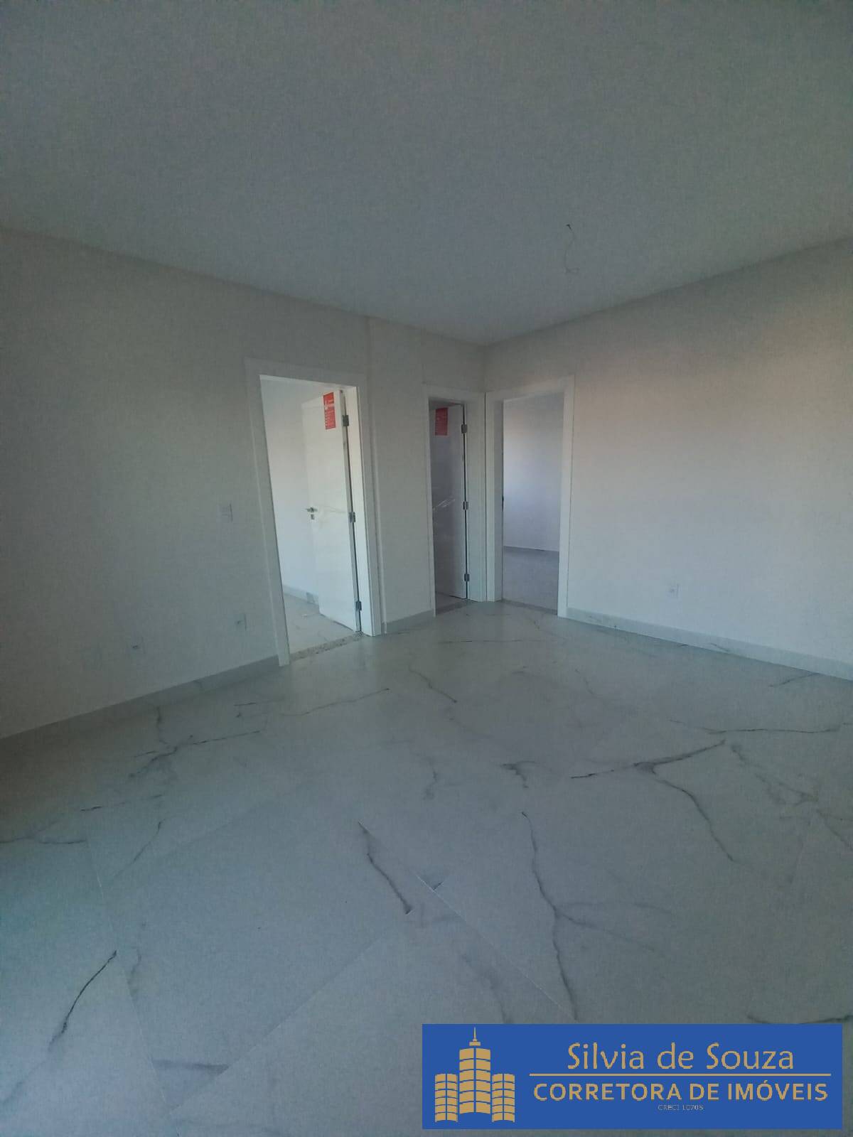 Apartamento à venda com 2 quartos, 75m² - Foto 5