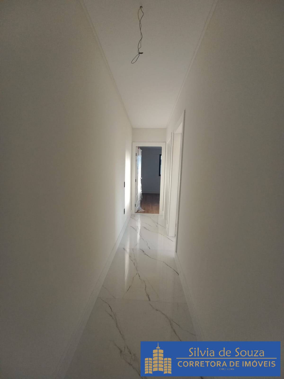 Apartamento à venda com 2 quartos, 75m² - Foto 9