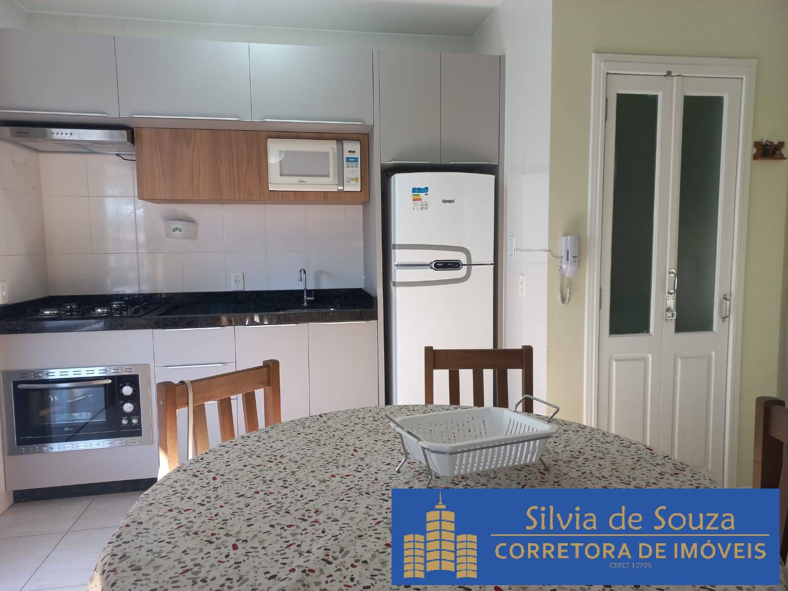 Apartamento para alugar com 2 quartos, 68m² - Foto 4