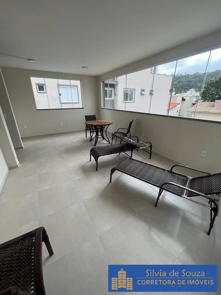 Apartamento à venda com 3 quartos, 135m² - Foto 15