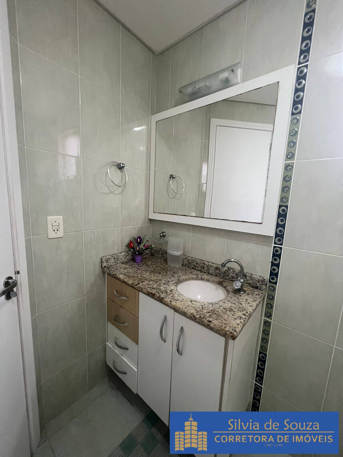 Apartamento à venda com 2 quartos, 65m² - Foto 11