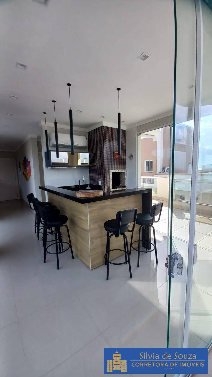 Apartamento à venda com 4 quartos, 217m² - Foto 3