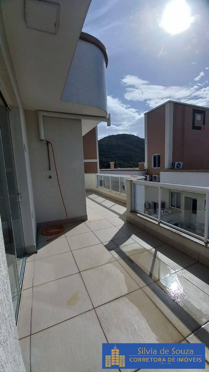 Apartamento à venda com 4 quartos, 217m² - Foto 2