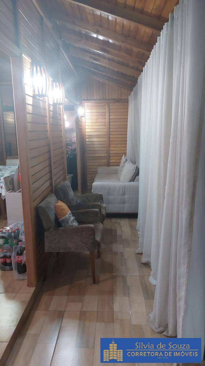 Casa à venda com 3 quartos, 90m² - Foto 14