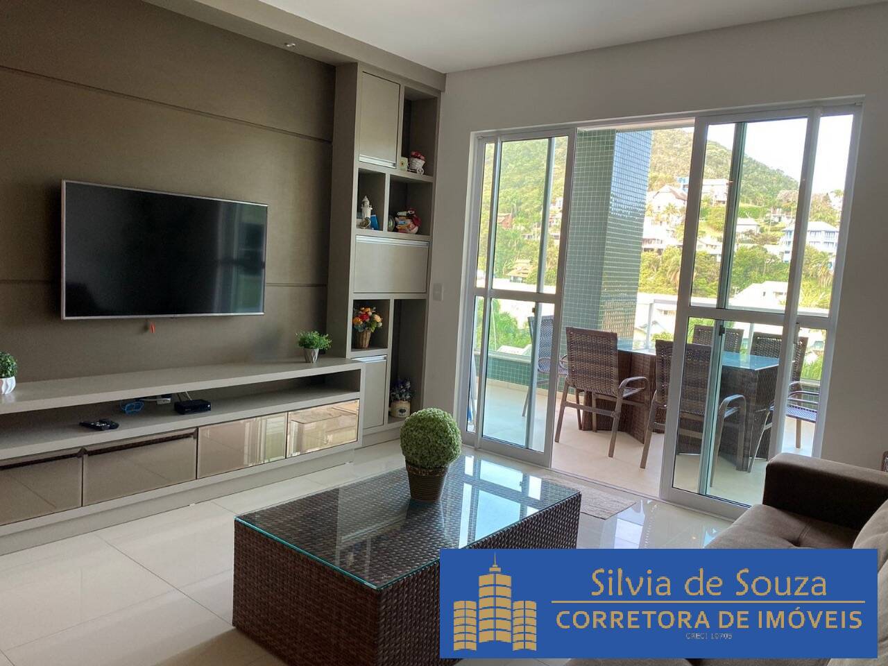 Apartamento à venda com 2 quartos, 110m² - Foto 4