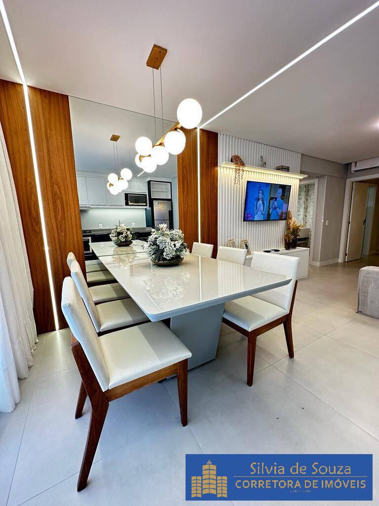 Apartamento à venda com 2 quartos, 81m² - Foto 1