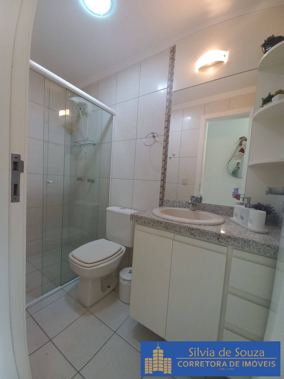 Apartamento à venda com 2 quartos, 68m² - Foto 13