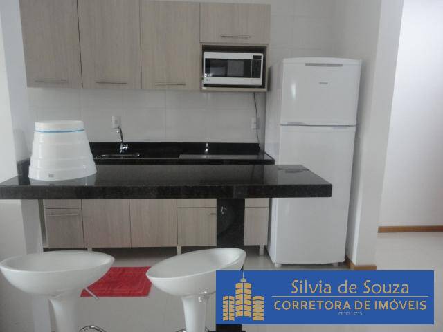 Apartamento para alugar com 2 quartos, 70m² - Foto 3